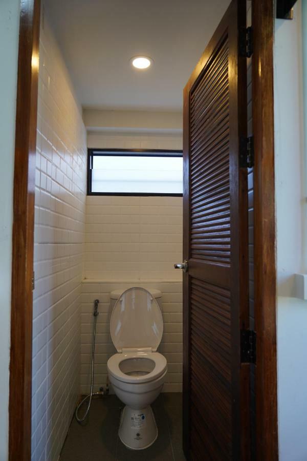 Slee Hostel Chiangmai (Adults Only) Chiang Mai Eksteriør billede